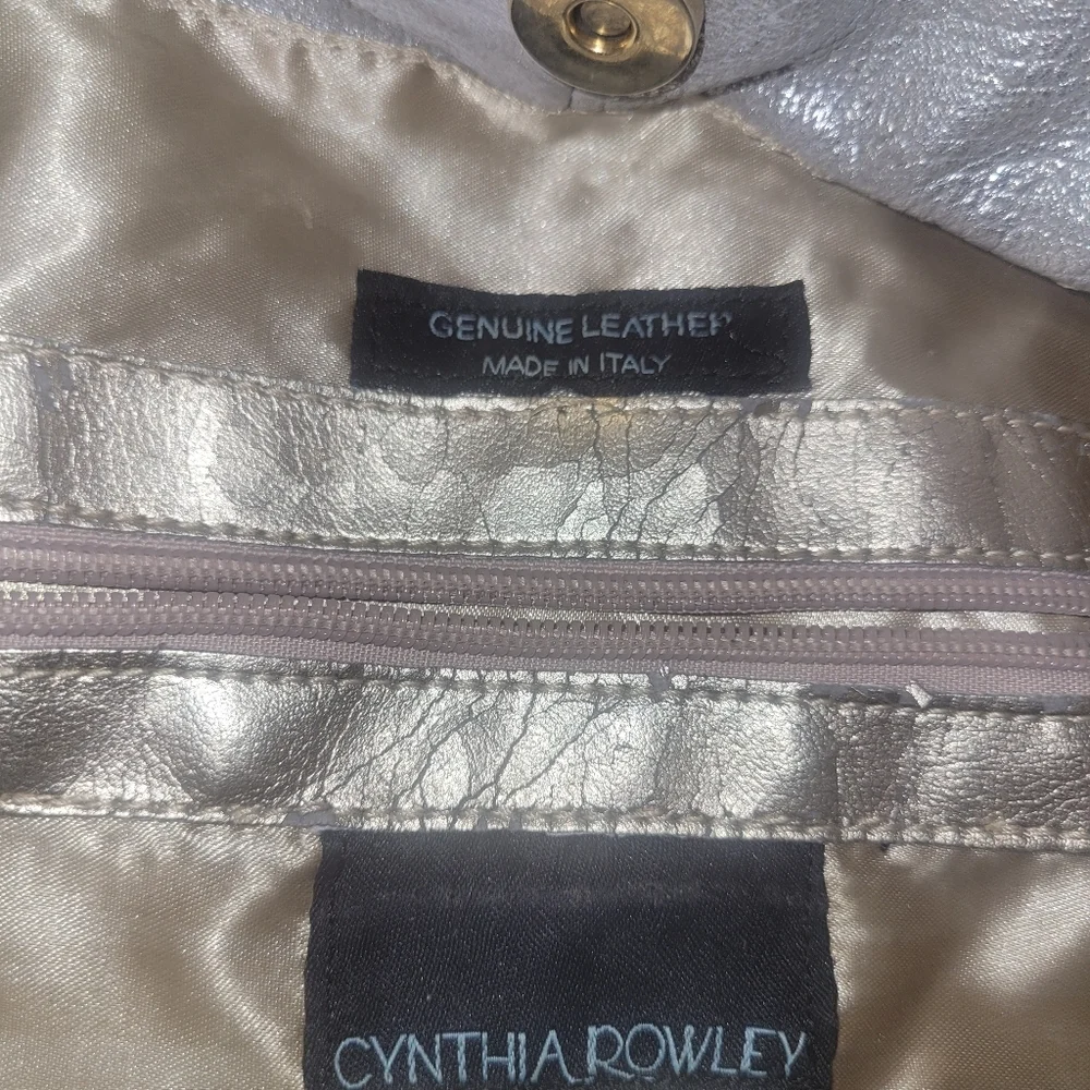 Cynthia Rowley White Textured Hobo Bag made in ITALY